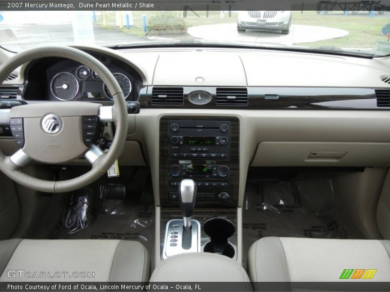 Dashboard of 2007 Montego 