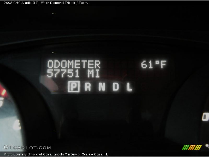 White Diamond Tricoat / Ebony 2008 GMC Acadia SLT