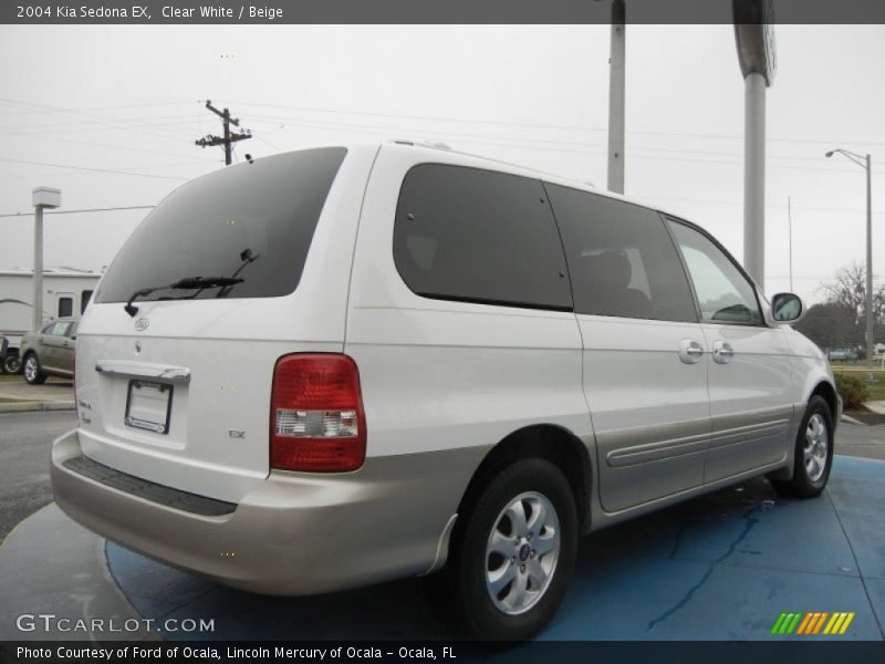 Clear White / Beige 2004 Kia Sedona EX