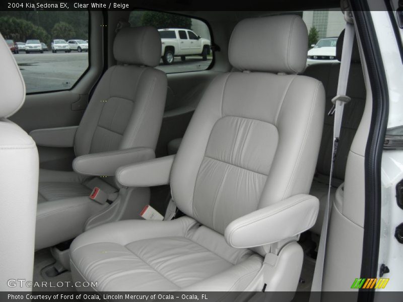 Clear White / Beige 2004 Kia Sedona EX