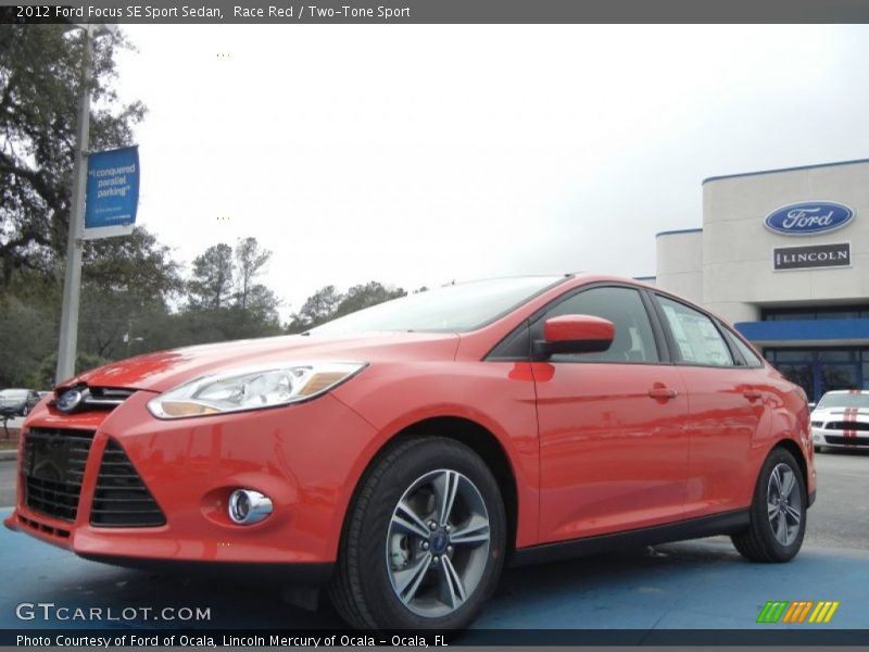 Race Red / Two-Tone Sport 2012 Ford Focus SE Sport Sedan