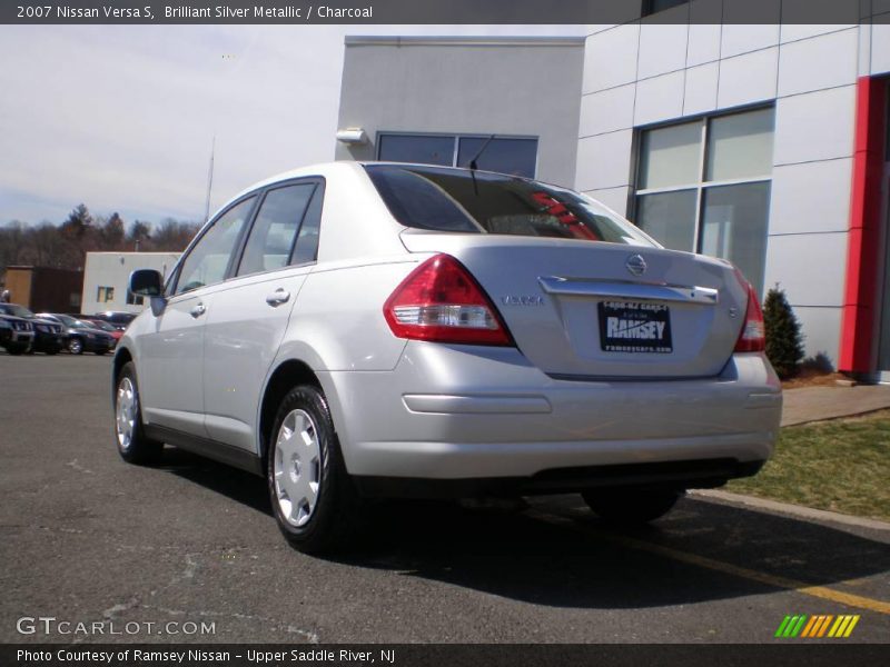 Brilliant Silver Metallic / Charcoal 2007 Nissan Versa S