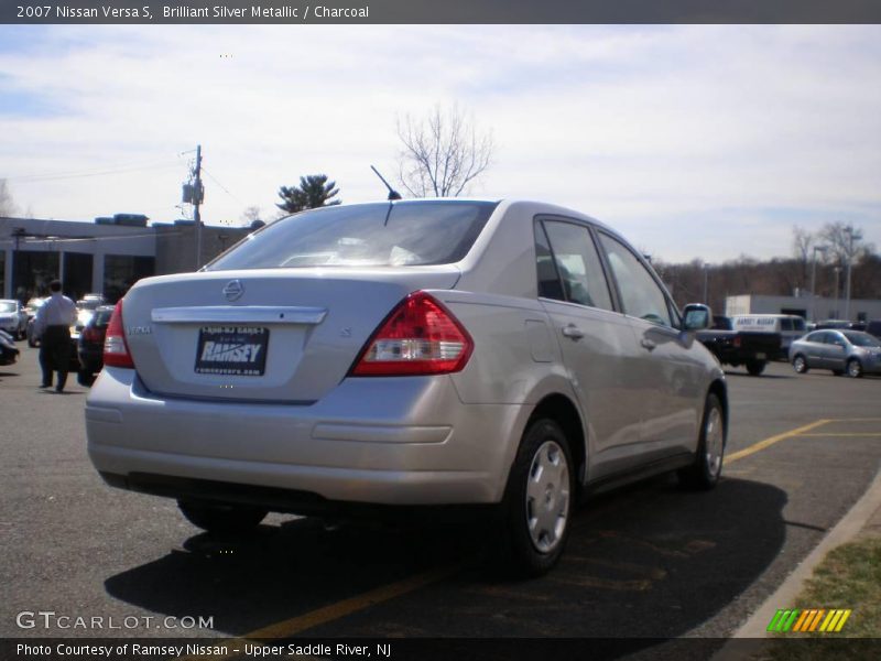 Brilliant Silver Metallic / Charcoal 2007 Nissan Versa S