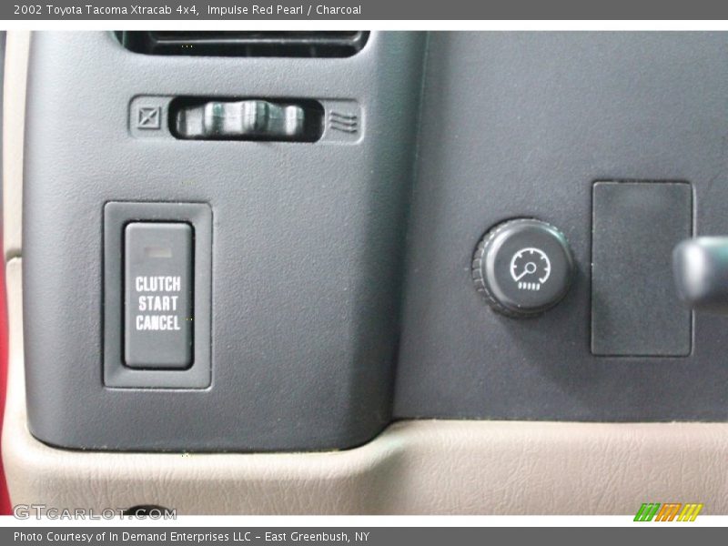 Impulse Red Pearl / Charcoal 2002 Toyota Tacoma Xtracab 4x4