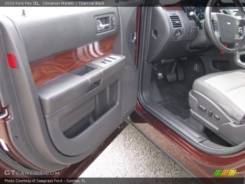 Cinnamon Metallic / Charcoal Black 2010 Ford Flex SEL