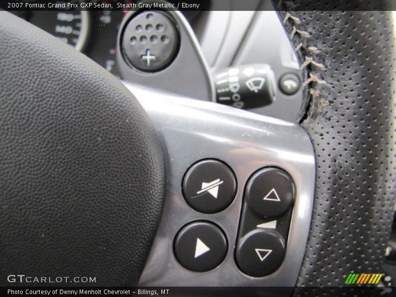 Controls of 2007 Grand Prix GXP Sedan