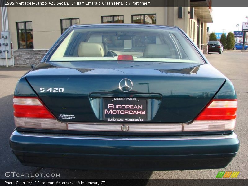 Brilliant Emerald Green Metallic / Parchment 1999 Mercedes-Benz S 420 Sedan
