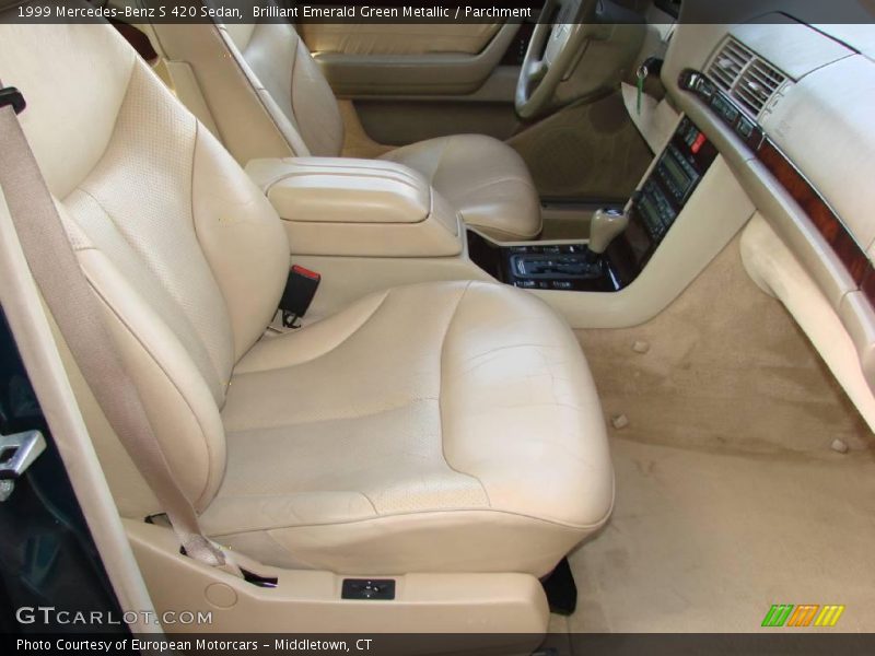 Brilliant Emerald Green Metallic / Parchment 1999 Mercedes-Benz S 420 Sedan