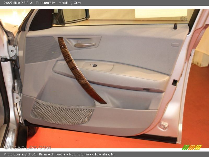 Titanium Silver Metallic / Grey 2005 BMW X3 3.0i