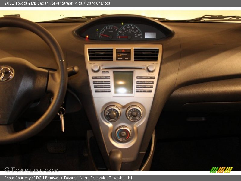 Silver Streak Mica / Dark Charcoal 2011 Toyota Yaris Sedan