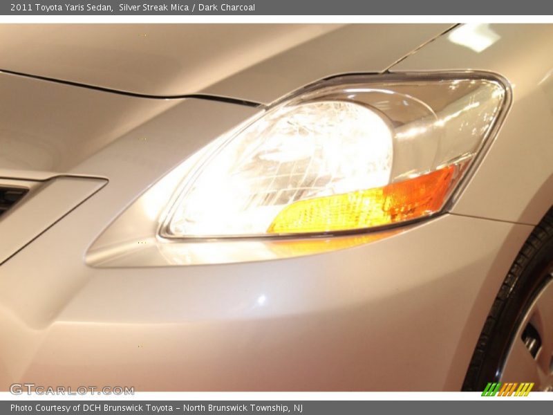 Silver Streak Mica / Dark Charcoal 2011 Toyota Yaris Sedan