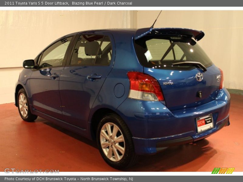 Blazing Blue Pearl / Dark Charcoal 2011 Toyota Yaris S 5 Door Liftback