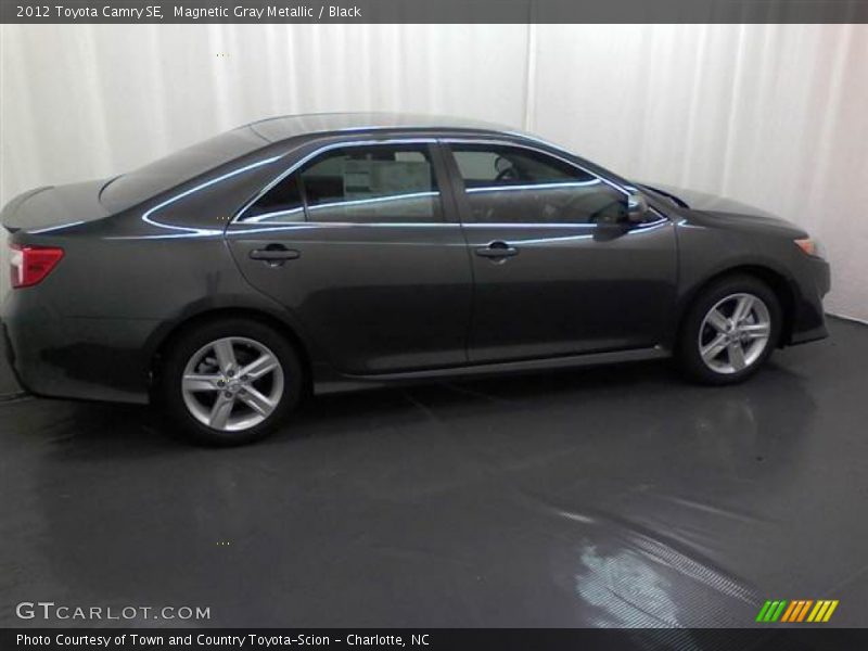 Magnetic Gray Metallic / Black 2012 Toyota Camry SE