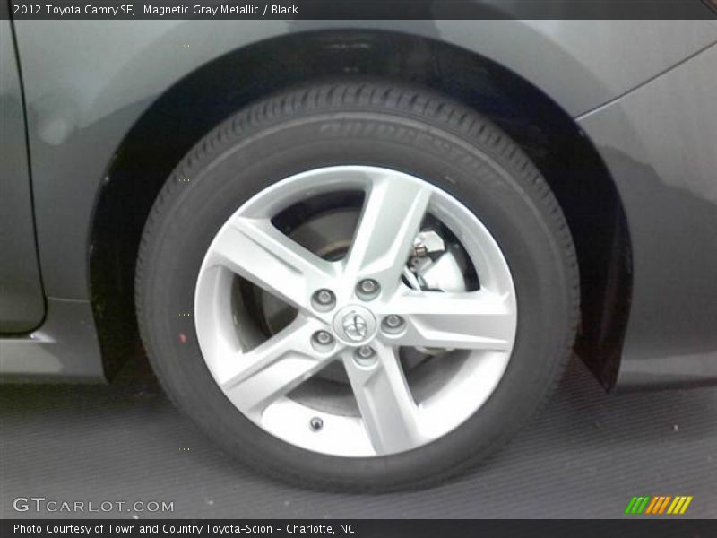 Magnetic Gray Metallic / Black 2012 Toyota Camry SE