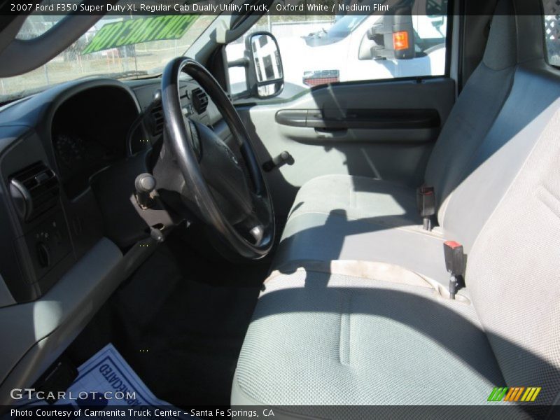 Oxford White / Medium Flint 2007 Ford F350 Super Duty XL Regular Cab Dually Utility Truck