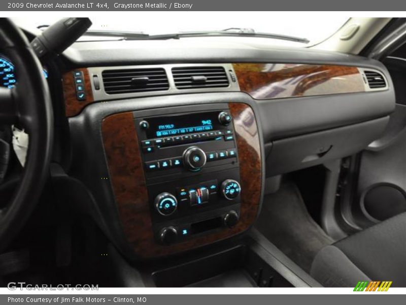 Graystone Metallic / Ebony 2009 Chevrolet Avalanche LT 4x4