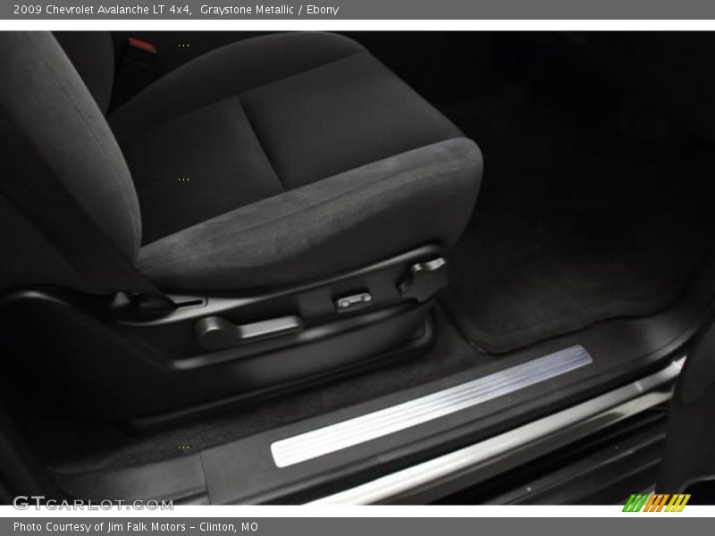 Graystone Metallic / Ebony 2009 Chevrolet Avalanche LT 4x4