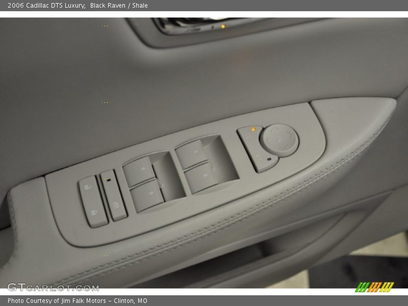Black Raven / Shale 2006 Cadillac DTS Luxury
