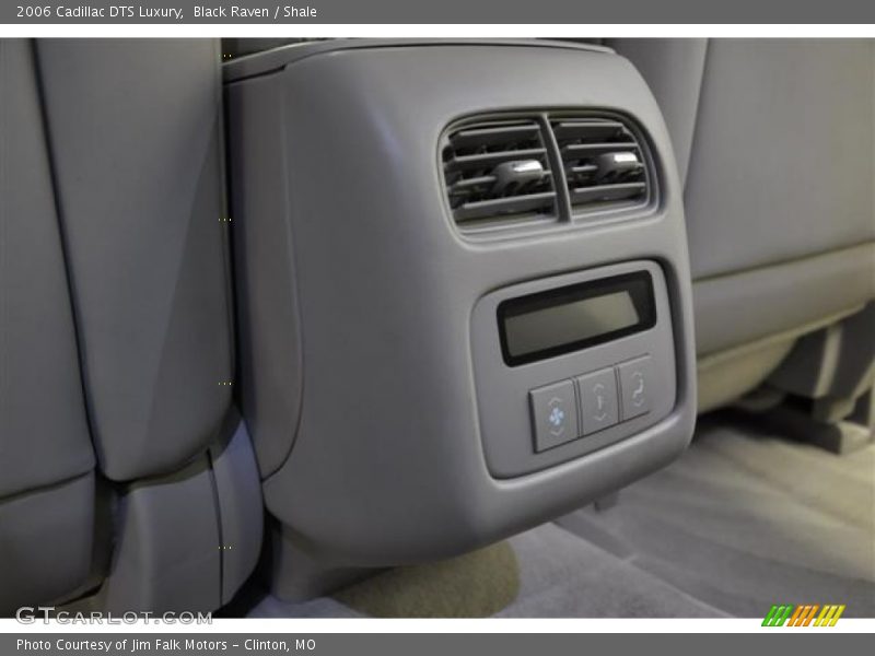 Black Raven / Shale 2006 Cadillac DTS Luxury