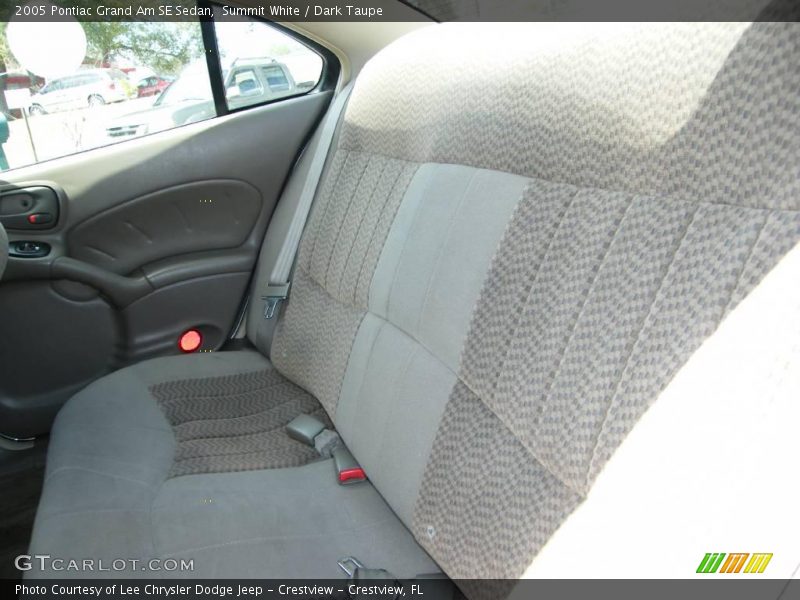 Summit White / Dark Taupe 2005 Pontiac Grand Am SE Sedan