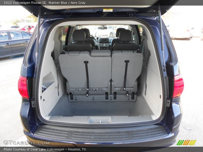  2012 Routan SE Trunk