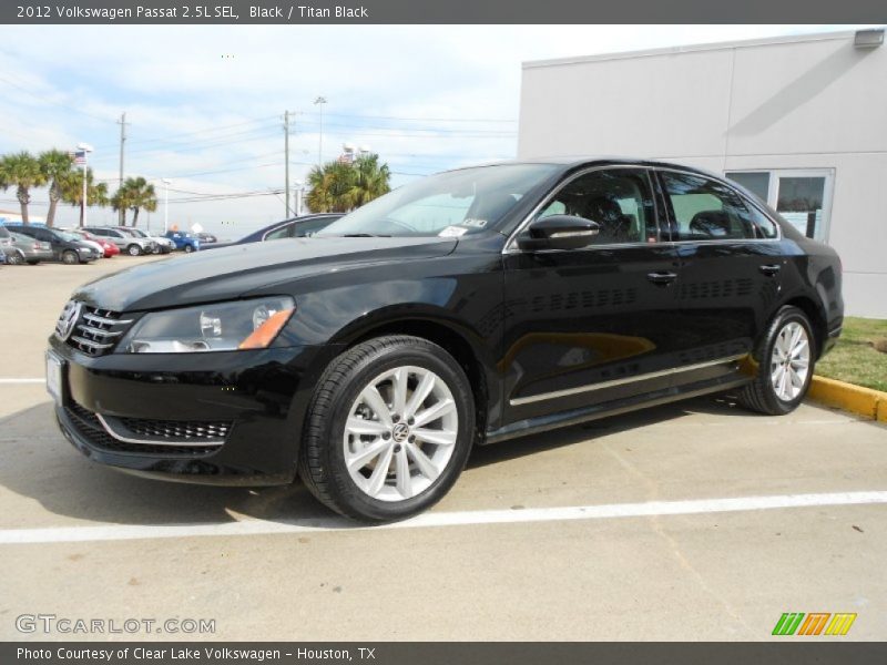 Black / Titan Black 2012 Volkswagen Passat 2.5L SEL