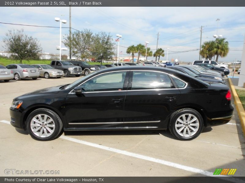 Black / Titan Black 2012 Volkswagen Passat 2.5L SEL