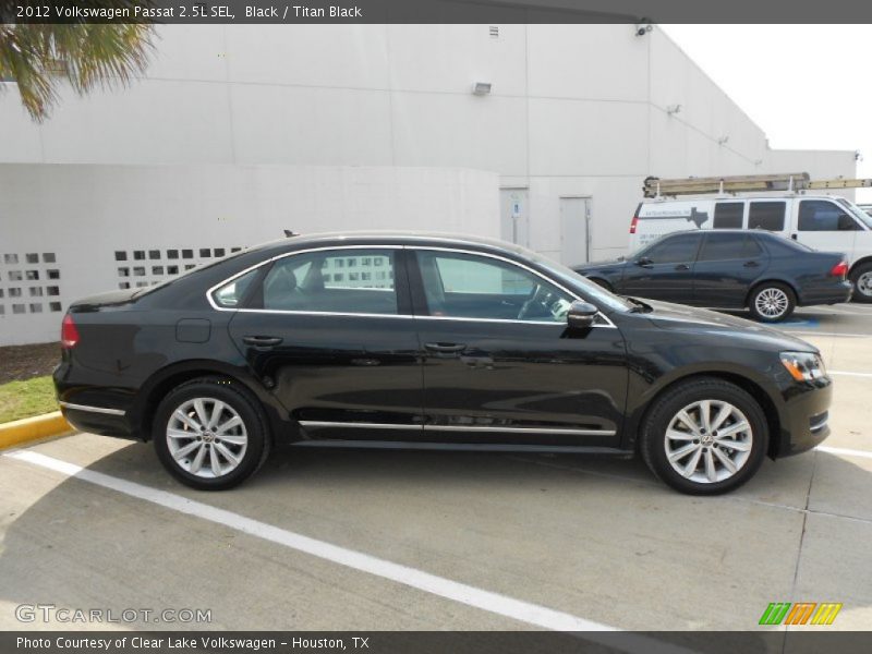Black / Titan Black 2012 Volkswagen Passat 2.5L SEL