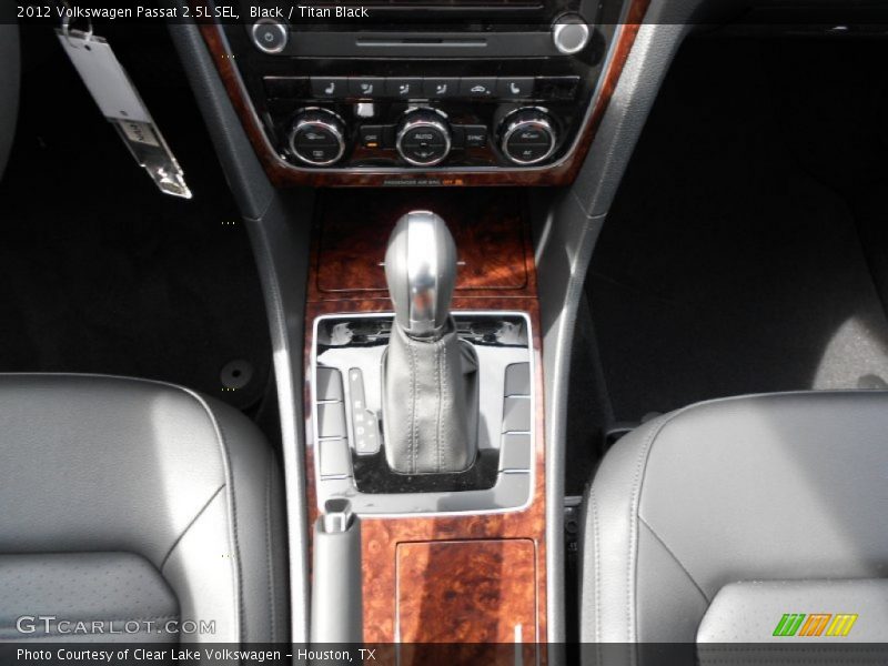 Black / Titan Black 2012 Volkswagen Passat 2.5L SEL