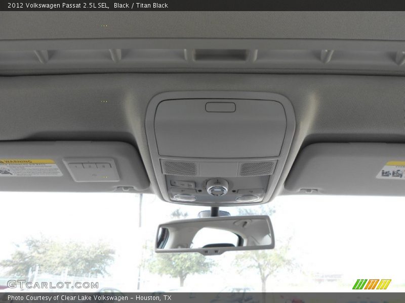 Black / Titan Black 2012 Volkswagen Passat 2.5L SEL