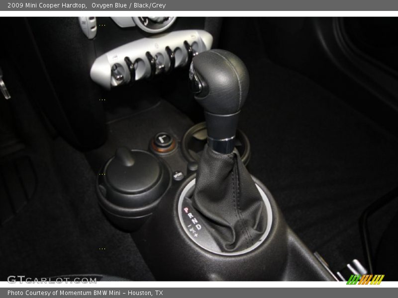 Oxygen Blue / Black/Grey 2009 Mini Cooper Hardtop