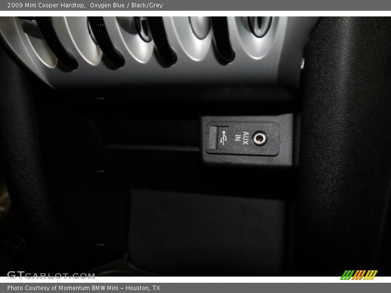 Oxygen Blue / Black/Grey 2009 Mini Cooper Hardtop