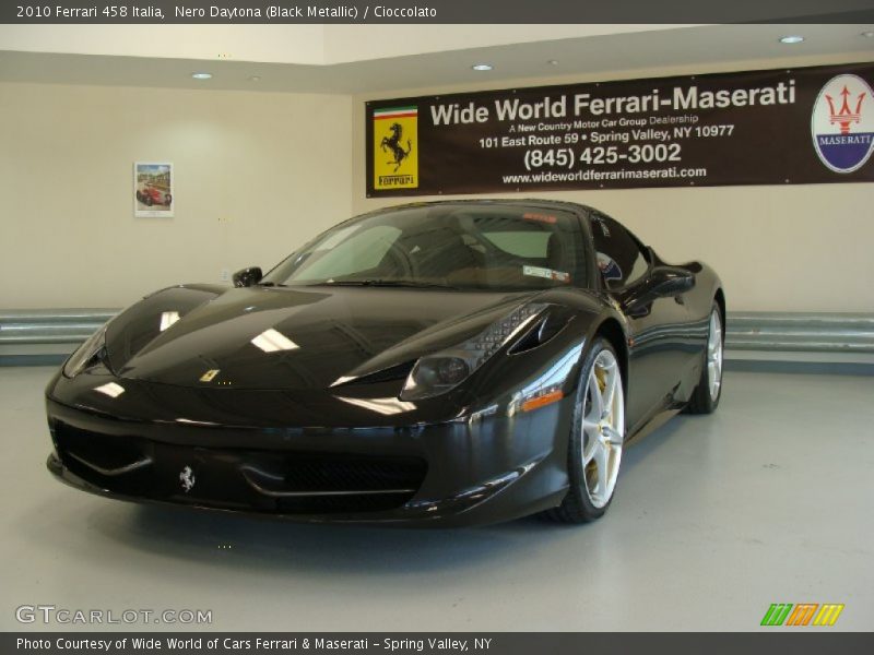 Nero Daytona (Black Metallic) / Cioccolato 2010 Ferrari 458 Italia