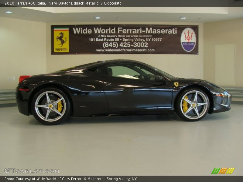 Nero Daytona (Black Metallic) / Cioccolato 2010 Ferrari 458 Italia