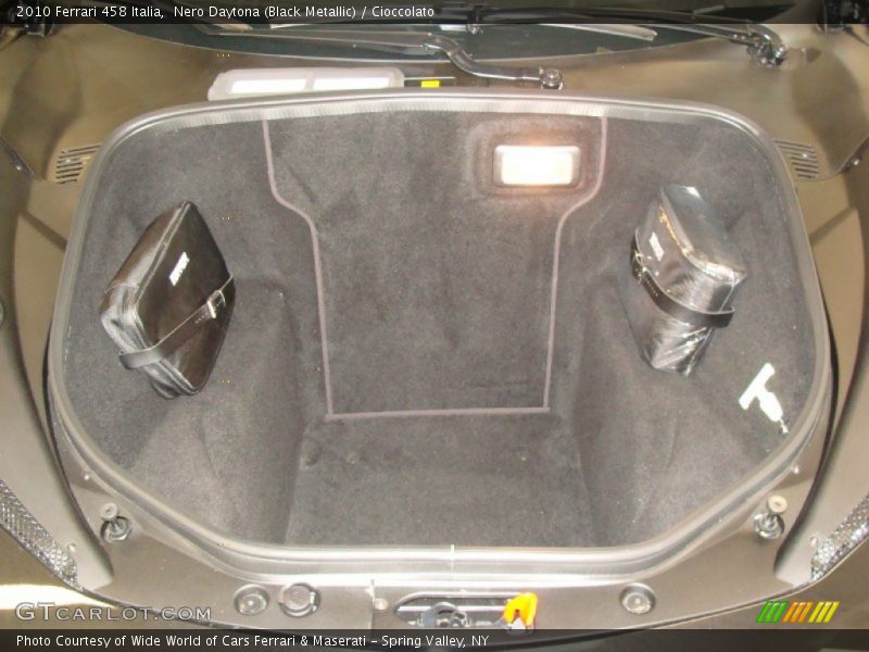 Nero Daytona (Black Metallic) / Cioccolato 2010 Ferrari 458 Italia