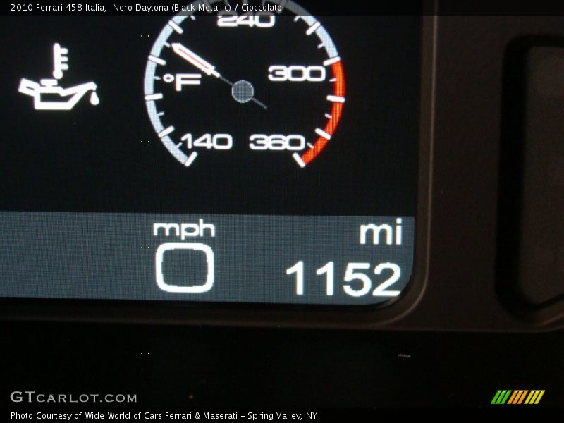 Nero Daytona (Black Metallic) / Cioccolato 2010 Ferrari 458 Italia