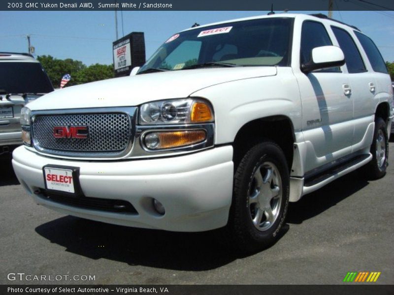 Summit White / Sandstone 2003 GMC Yukon Denali AWD