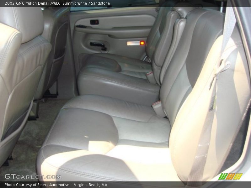 Summit White / Sandstone 2003 GMC Yukon Denali AWD