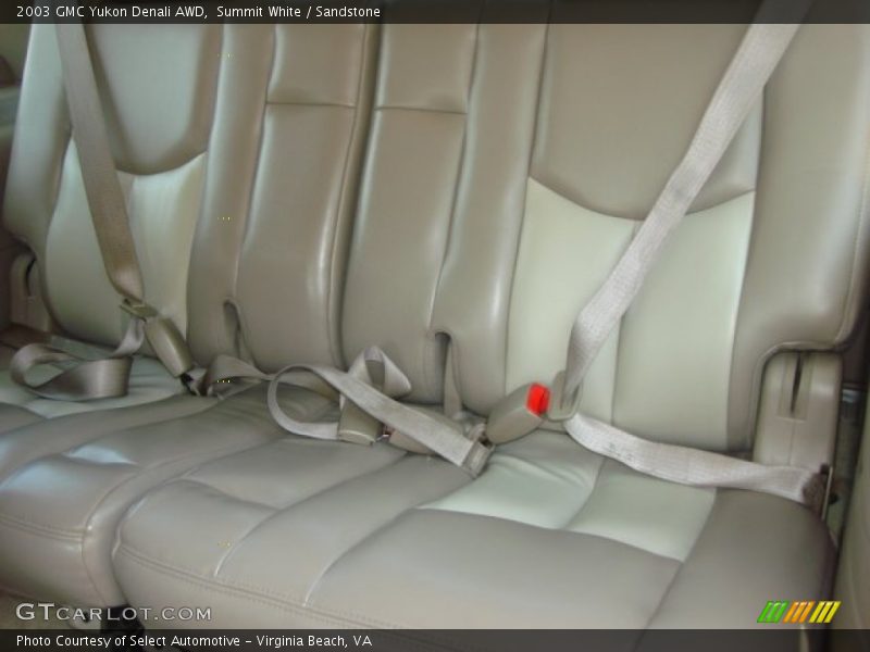Summit White / Sandstone 2003 GMC Yukon Denali AWD