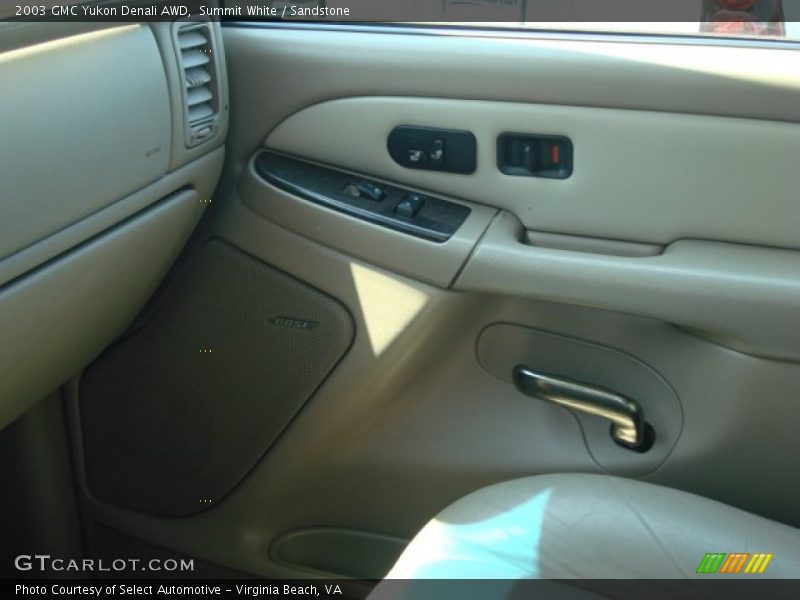 Summit White / Sandstone 2003 GMC Yukon Denali AWD