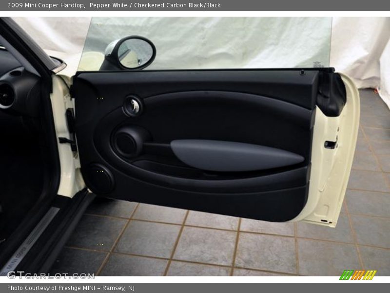 Pepper White / Checkered Carbon Black/Black 2009 Mini Cooper Hardtop