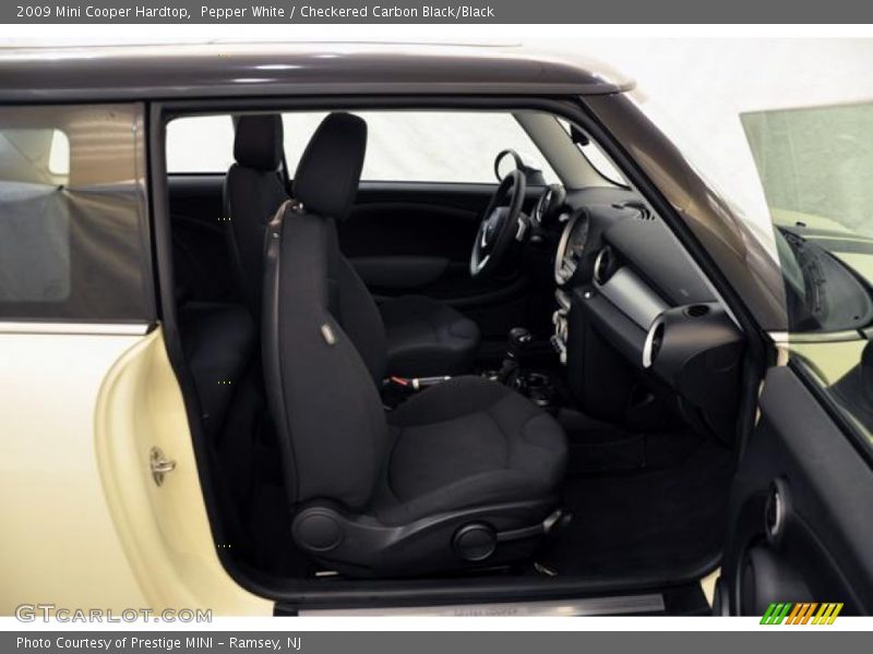 Pepper White / Checkered Carbon Black/Black 2009 Mini Cooper Hardtop