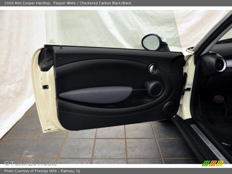 Pepper White / Checkered Carbon Black/Black 2009 Mini Cooper Hardtop
