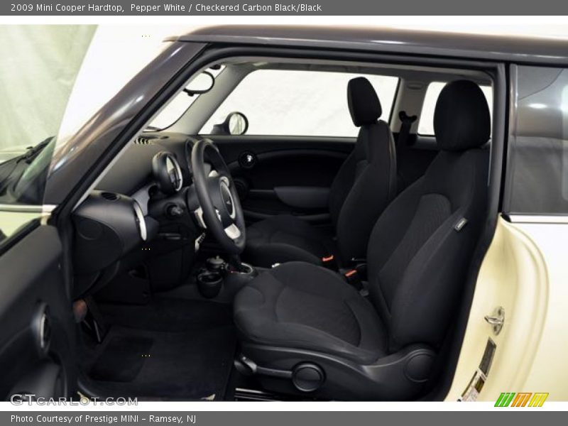 Pepper White / Checkered Carbon Black/Black 2009 Mini Cooper Hardtop