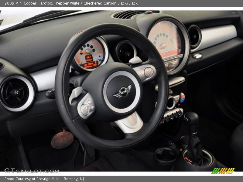 Pepper White / Checkered Carbon Black/Black 2009 Mini Cooper Hardtop