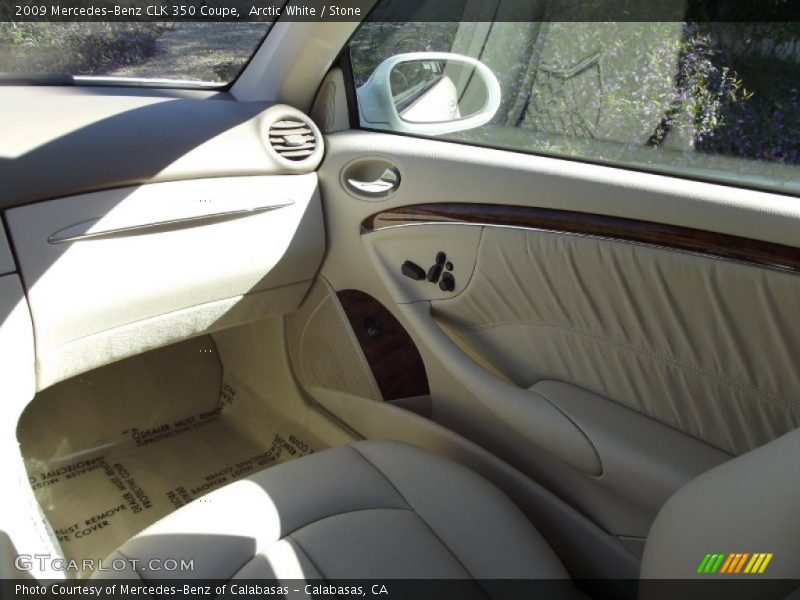 Arctic White / Stone 2009 Mercedes-Benz CLK 350 Coupe