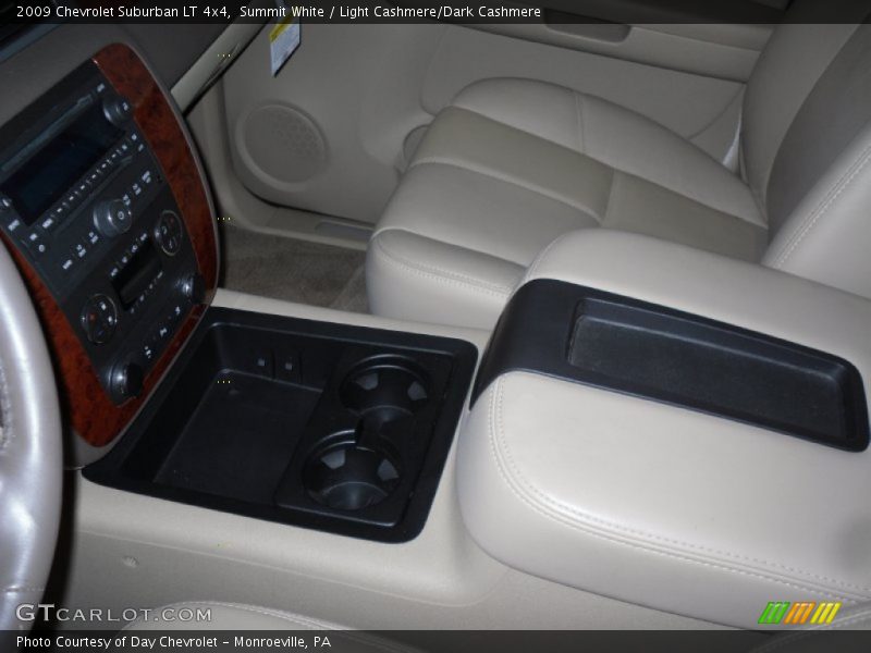 Summit White / Light Cashmere/Dark Cashmere 2009 Chevrolet Suburban LT 4x4