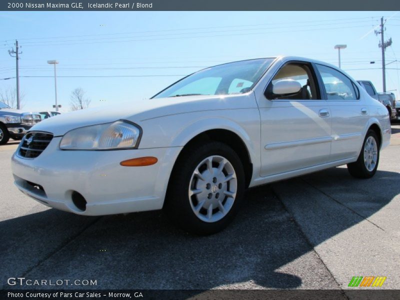 Icelandic Pearl / Blond 2000 Nissan Maxima GLE