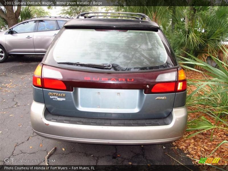 Wintergreen Metallic / Beige 2001 Subaru Outback Wagon