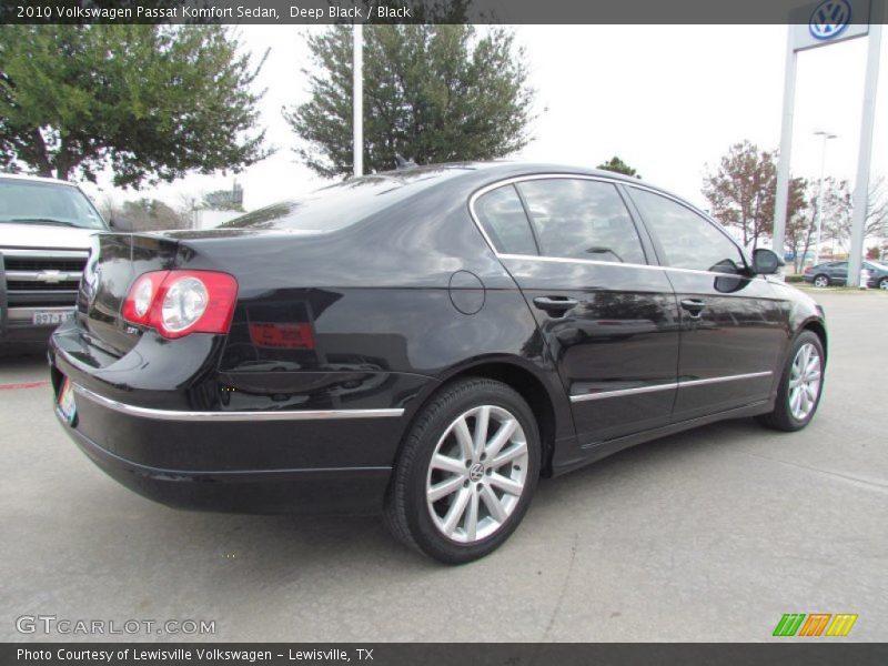 Deep Black / Black 2010 Volkswagen Passat Komfort Sedan